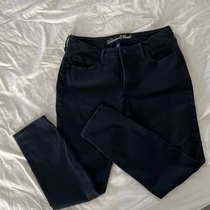 Universal Thread Black Curvy Skinny Jeans Size 12